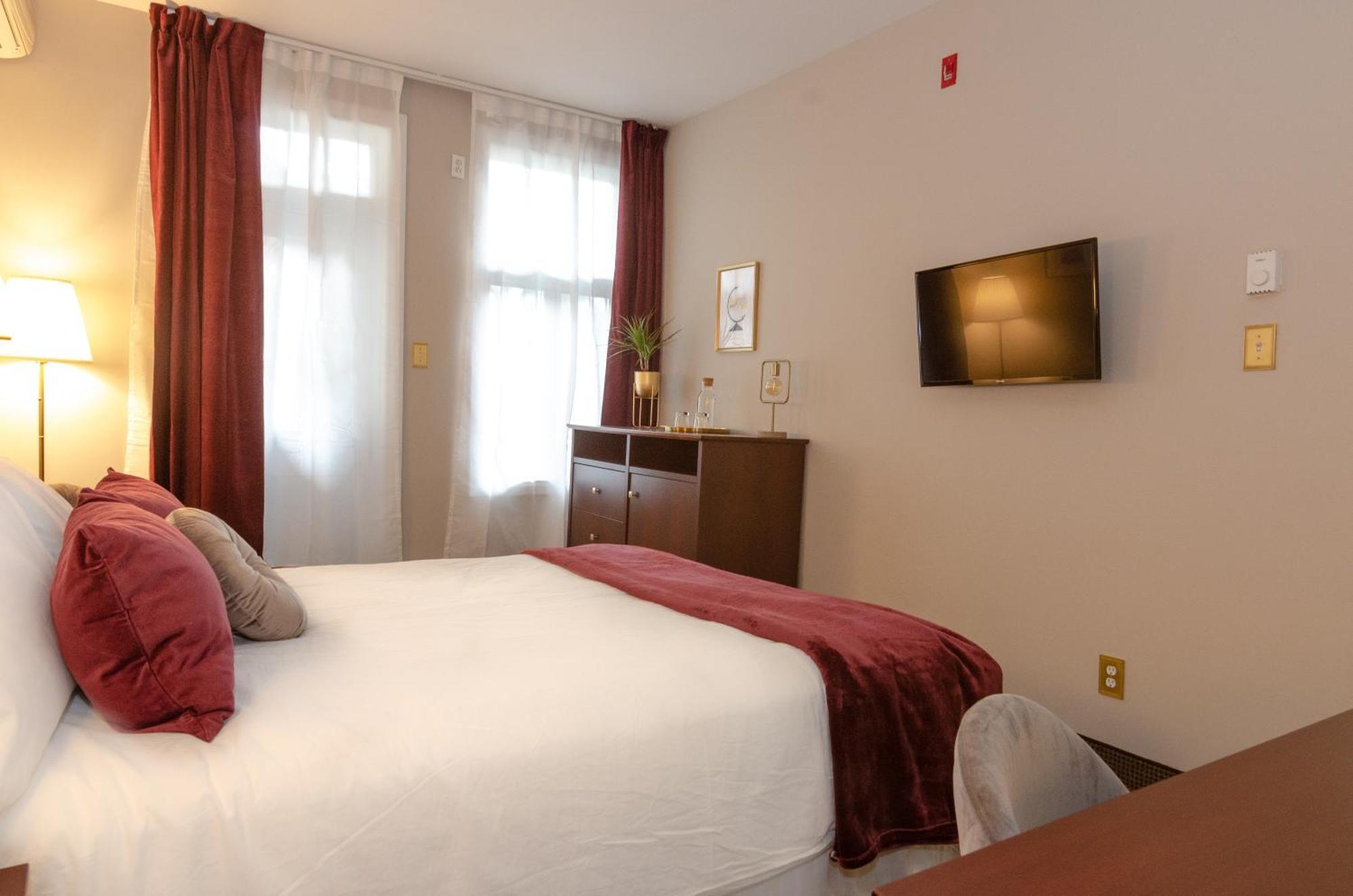 Hotel Dorion Монреаль Экстерьер фото