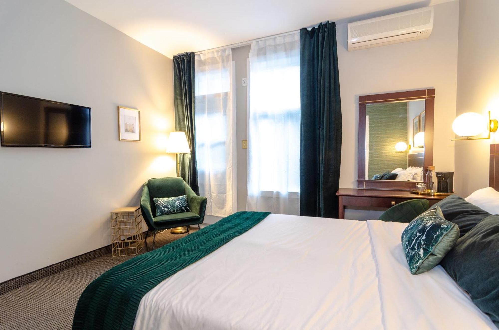 Hotel Dorion Монреаль Экстерьер фото